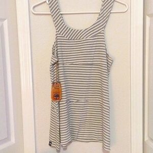 NWT Arbor Organic Ruffle Tank